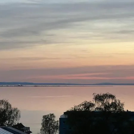 Lakeview Bodensee Apartment, Bregenz, Austria Daire